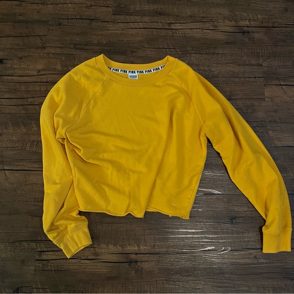 PINK Victoria's Secret Tops - PINK cropped long sleeve shirt